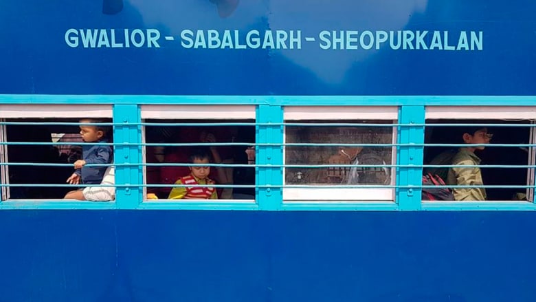 كيف تظهر الهند من نافذة القطار القديم؟