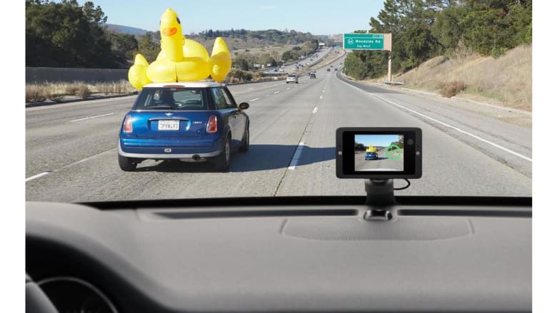 هذه الكاميرا ستراقب سلامة سيارتكم خلال غيابكم