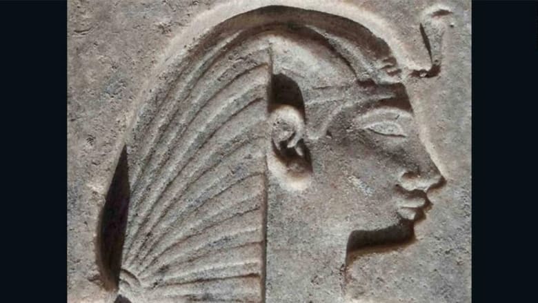 تمثال ضخم لفرعون "منسي" يعود للحياة بصور ثلاثية الأبعاد