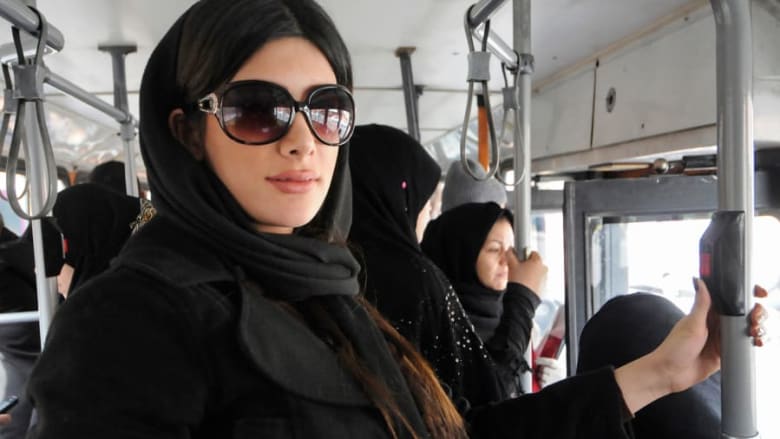 	جريئة وذكية وجميلة..صور تُظهر الجانب الآخر للنساء في ايران