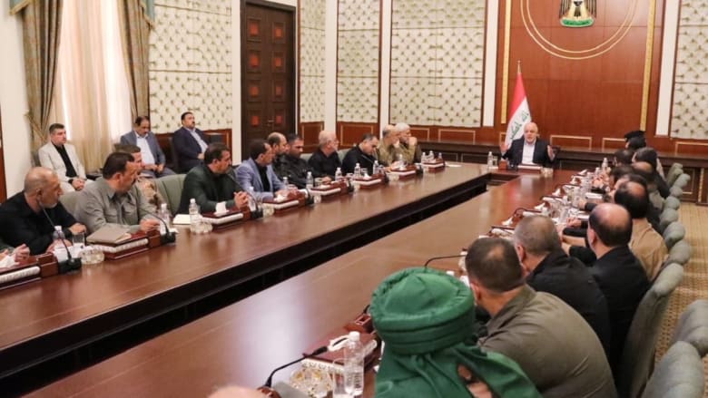العبادي يتحدث عن "ألإمام الحسين" مع وفد الحشد الشعبي.. ماذا قال؟