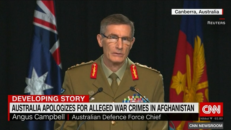 قائد قوات الدفاع الأسترالية، الجنرال انجس كامبيل خلال مؤتمر صحفي حول التقرير