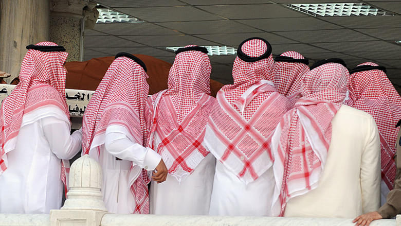 صورة ارشيفية تعبيرية لتشييع جنازة في السعودية 