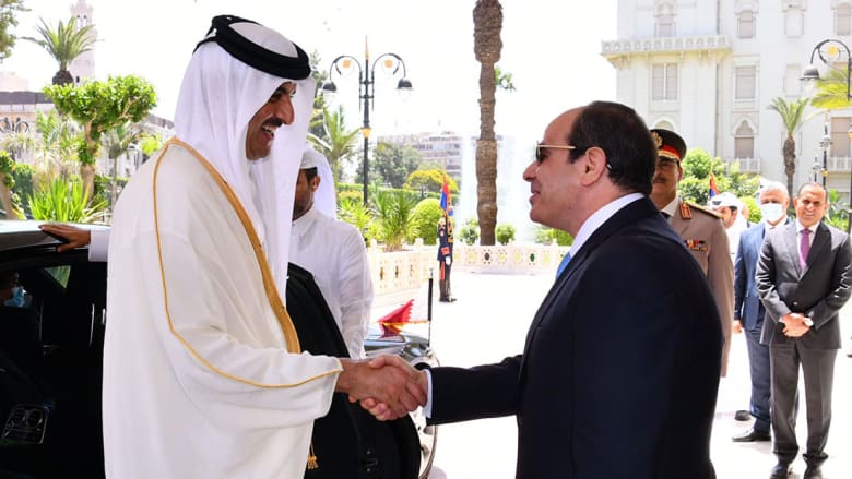 السيسي يستقبل أمير قطر بقصر الاتحادية 