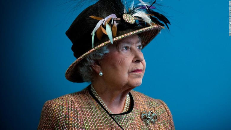 الملكة إليزابيث الثانية..حياتها في صور