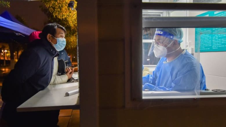 خبراء الصحة يحذرون: خطر وشيك لظهور متحور جديد من فيروس كورونا مع نهاية 2022