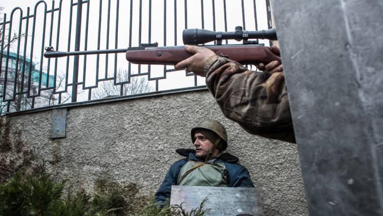 وزير الداخلية الأوكراني يتهم القوات الروسية بـ"غزو" منطقة القرم بجنوب البلاد