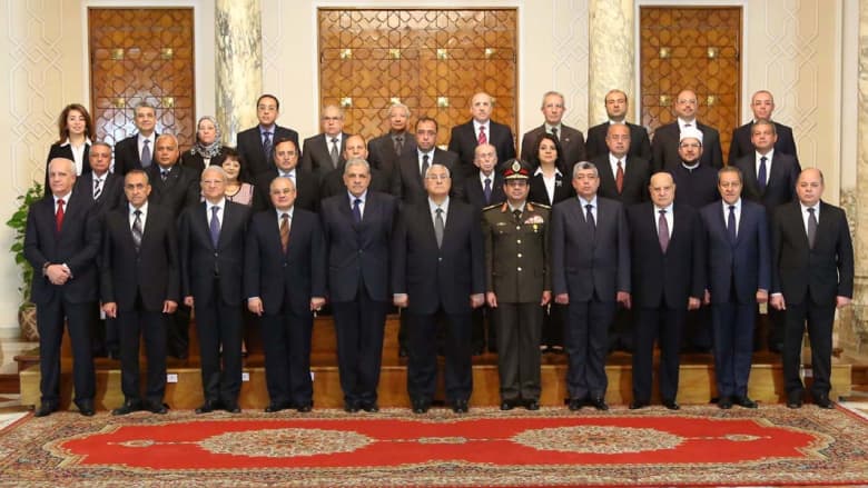 بعد أدائهم اليمين الدستورية.. من أعضاء الحكومة المصرية الجديدة؟