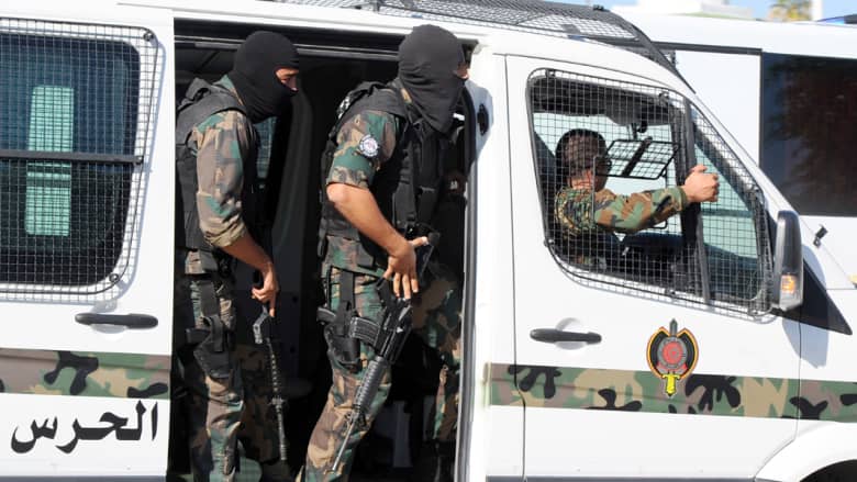 مقتل ثلاثة رجال أمن ومدني في كمين شمال غرب تونس