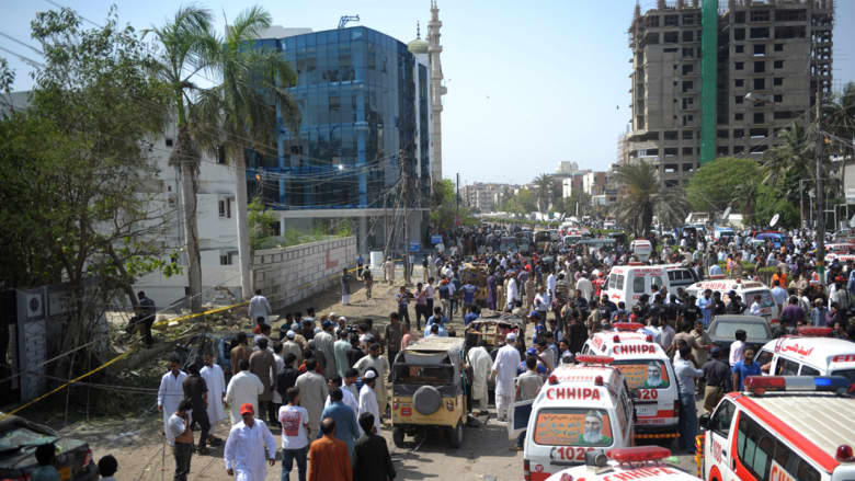 باكستان: 4 قتلى و30 جريحاً في انفجار بكراتشي