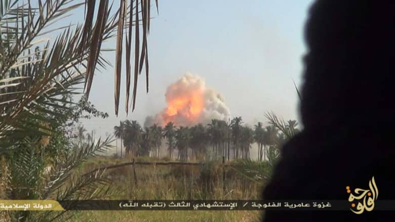 داعش يزعم قيام أمريكي من عناصره بتفجير انتحاري يودي بحياة 3 جنود عراقيين