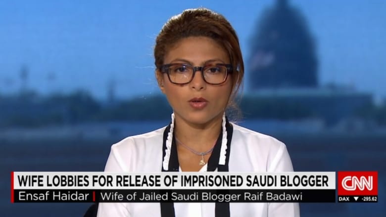 حصريا من أمريكا.. زوجة رائف بدوي المدون السعودي المسجون لـCNN: يتلقى طعاما سيئا وصحته متردية.. وأتيت لأطلب الدعم والتدخل لإطلاق سراحه