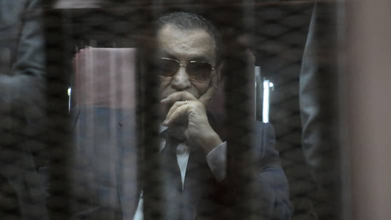 مبارك وحيداً في قفص الاتهام للمرة الأخيرة بـ"قضية القرن" أمام محكمة النقض