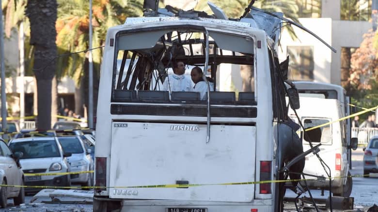 الداخلية التونسية تتعرّف على هوية منفذ تفجير حافلة الأمن الرئاسي