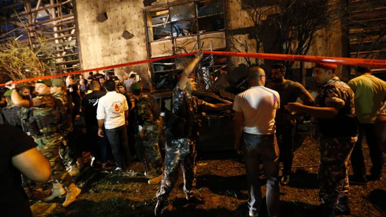 المشاهد الأولى للتفجير بالقرب من بنك لبنان والمهجر ببيروت 