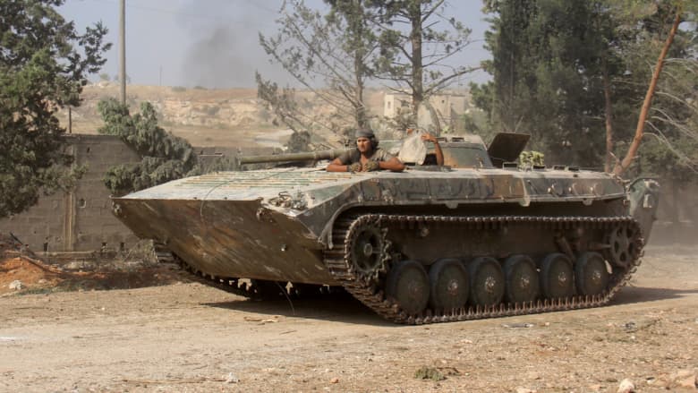 المعارضة السورية على مشارف حماة والسيطرة على المدينة أبرز الأهداف