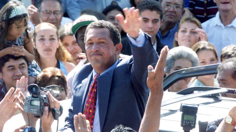 سفير أمريكي سابق لـCNN عن بيع هويات فنزويلية لعرب: البداية كانت بعهد تشافيز