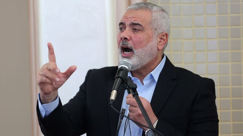 حماس تنتخب هنية رئيسا لمكتبها السياسي.. ومشعل: نصطف خلف القائد الجديد