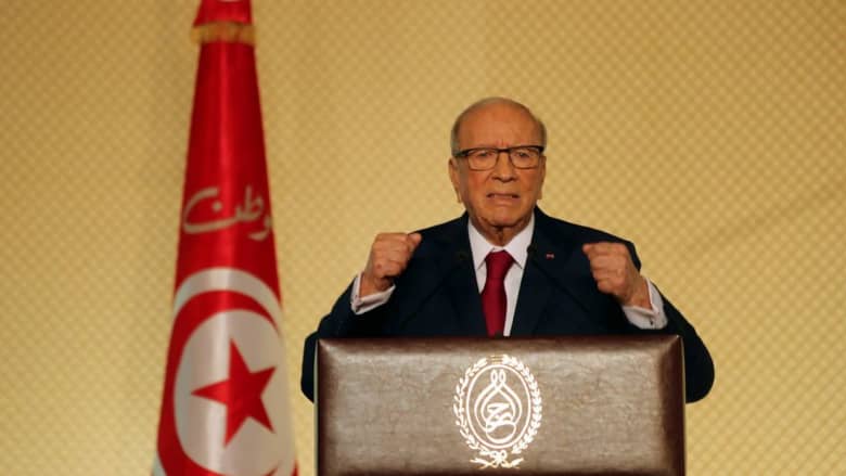 الرئيس التونسي يعطي أوامره للجيش بحماية منشآت الثروات الطبيعية