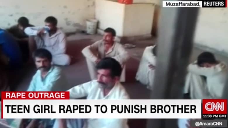 شيوخ قرية باكستانية يأمرون باغتصاب فتاة في الـ17 من عمرها.. انتقاماً من أخيها