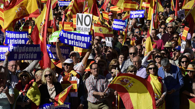 الحكومة الإسبانية: محاولة انفصال كتالونيا انتهت.. وبوجديمون يمكنه المشاركة بالانتخابات