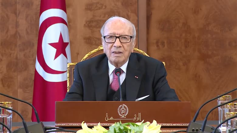 السبسي: الإعلام الأجنبي ضخم ما يجري بتونس