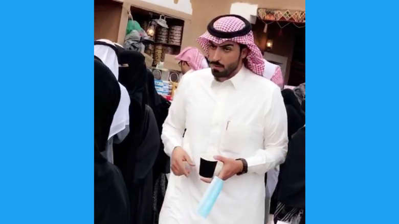 بائع "كليجا" يثير جدلاً في السعودية بسبب وسامته