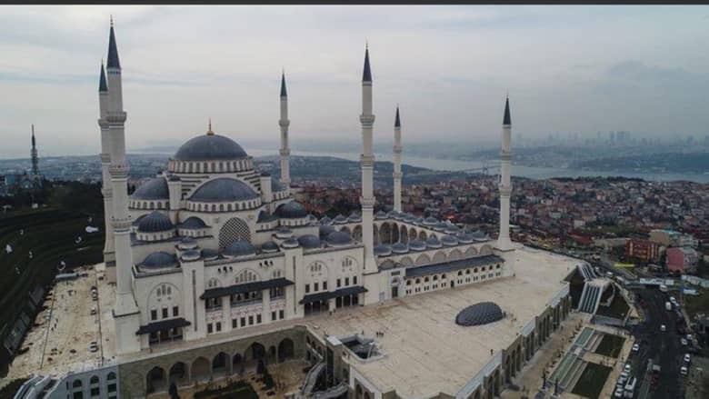 أردوغان يفتتح "أكبر مسجد" في تركيا والداعية الكويتي نبيل العوضي يُعلق