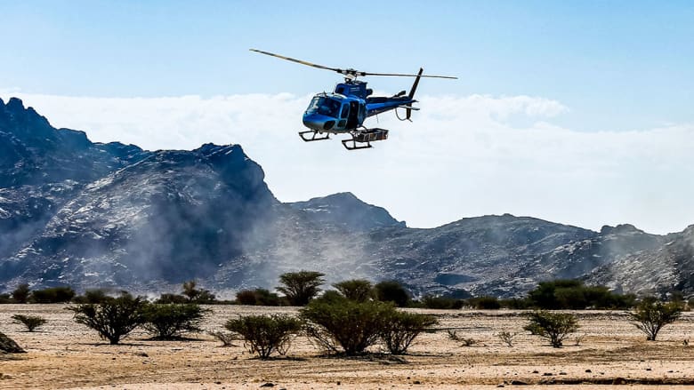 صورة تعبيرية لمروحية تغطي رالي داكار في السعودية 