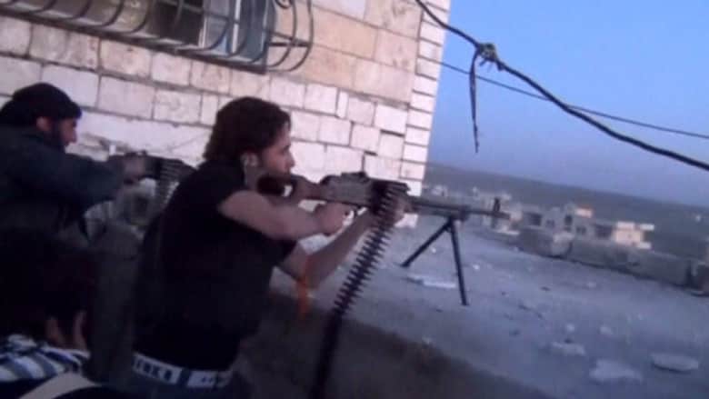 بالفيديو ..أمريكيون يتدربون في سوريا لشن هجمات في بلادهم