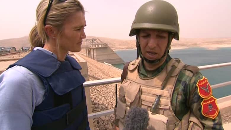 مراسلة CNN في سد الموصل بعد استعادة البيشمرغة السيطرة عليه من داعش