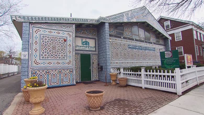 مسجد كامبريدج .. المكان الذي اجتمع فيه 8 من أخطر إرهابيي داعش والقاعدة؟