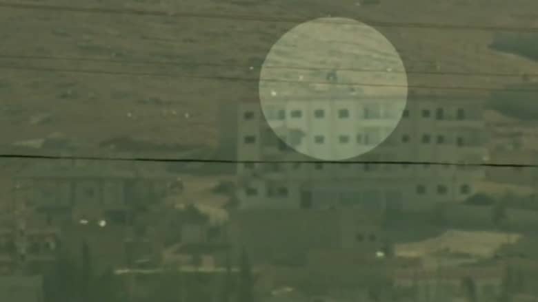 بالفيديو.. "داعش" يرفع أعلامه على شرق "كوباني"
