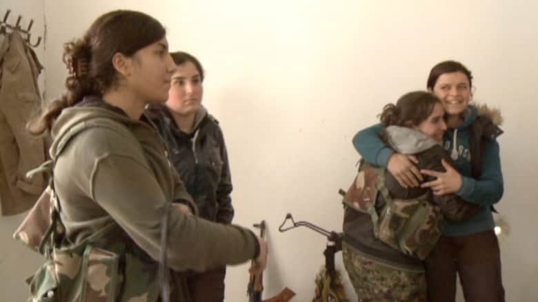 CNN على جبهة القتال مع "داعش" بقيادة المقاتلة الكردية ميديا