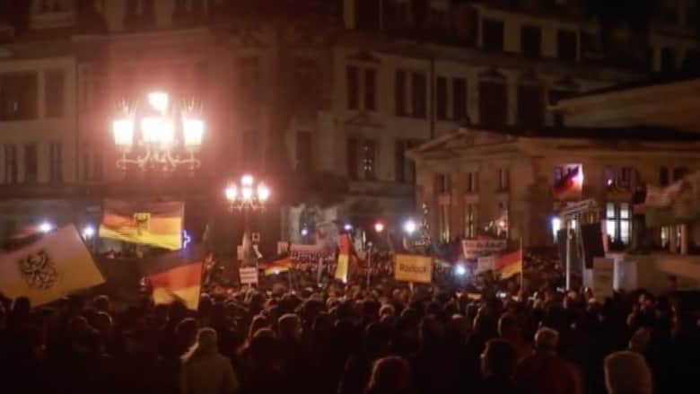 آلاف القوميين الألمان يتظاهرون ضد أسلمة الغرب