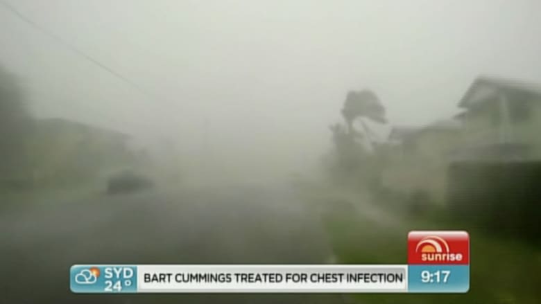 بالفيديو.. أستراليا تواجه أسوأ عاصفة منذ 30 عاماً