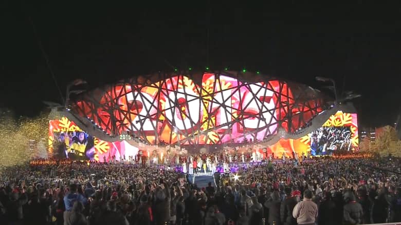 الصين تدخل 2015 باحتفالات ضخمة 