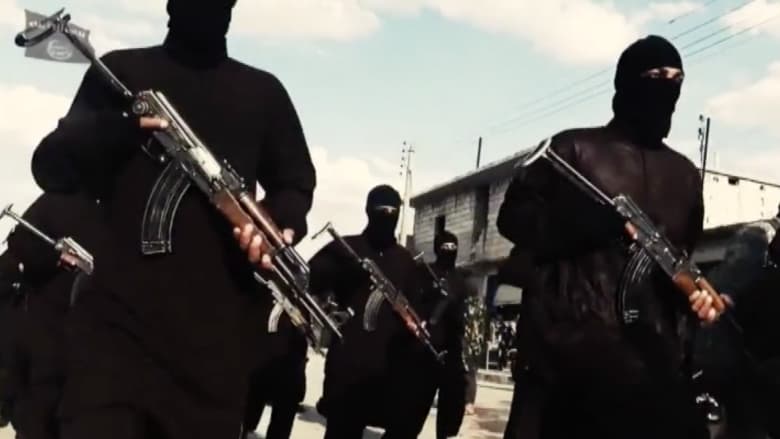  بالفيديو.. آخر فظائع "داعش".. يحرق جثث ضحاياه للمتاجرة بأعضائهم في أسواق أوروبا "السوداء"