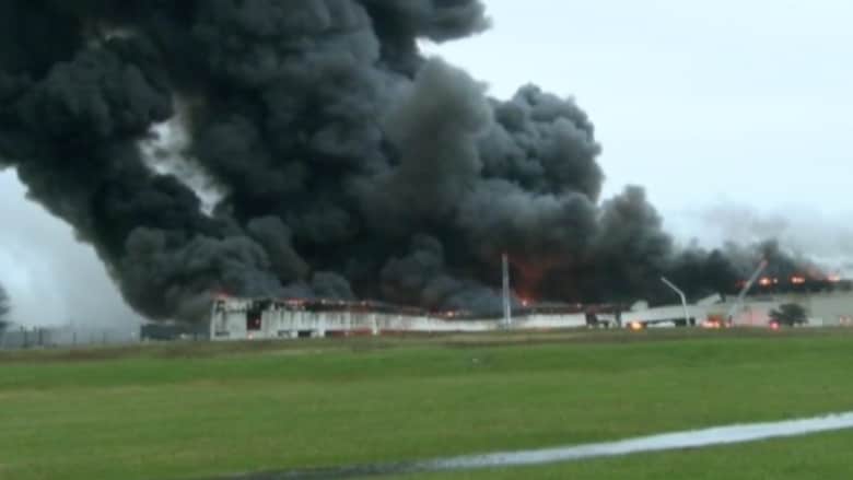 بالفيديو.. حريق هائل يلتهم مبنى شركة جنرال إلكتريك بولاية كنتاكي
