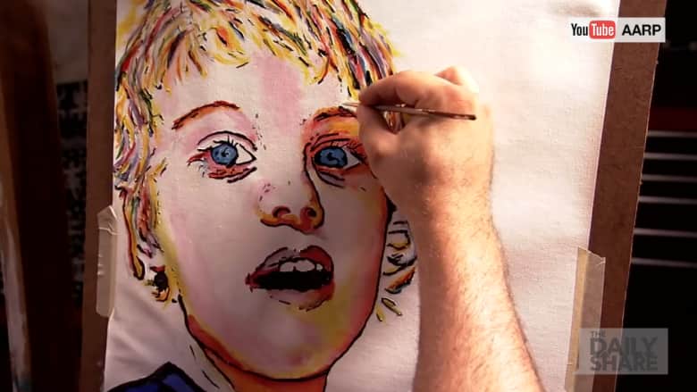 شاهد: شاب يهزم المرض ويتحول إلى رسام.. بعد إصابته بالعمى