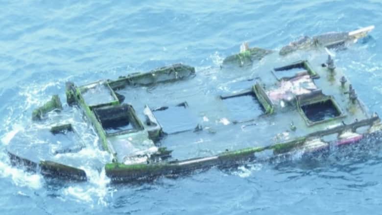 آثار تسونامي اليابان 2011 تظهر على متن قارب على سواحل أمريكا