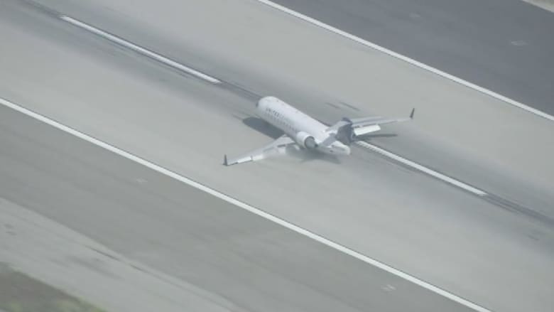 بالفيديو.. لحظات مرعبة لهبوط طائرة بدون عجلات في لوس أنجلوس