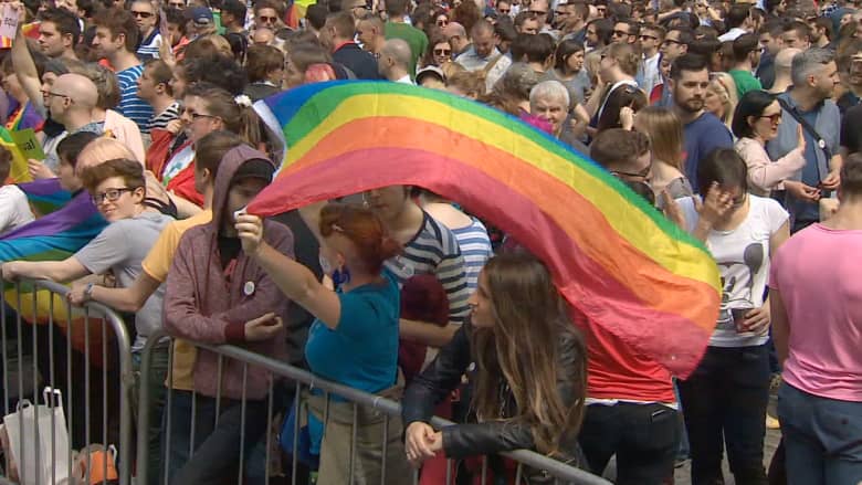 أيرلندا: الشعب يصوت بنعم على زواج المثليين