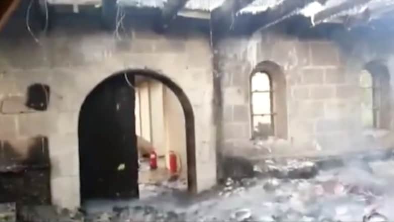 بالفيديو.. مشاهد من داخل كنيسة تاريخية بعد إحراقها شمال طبريا