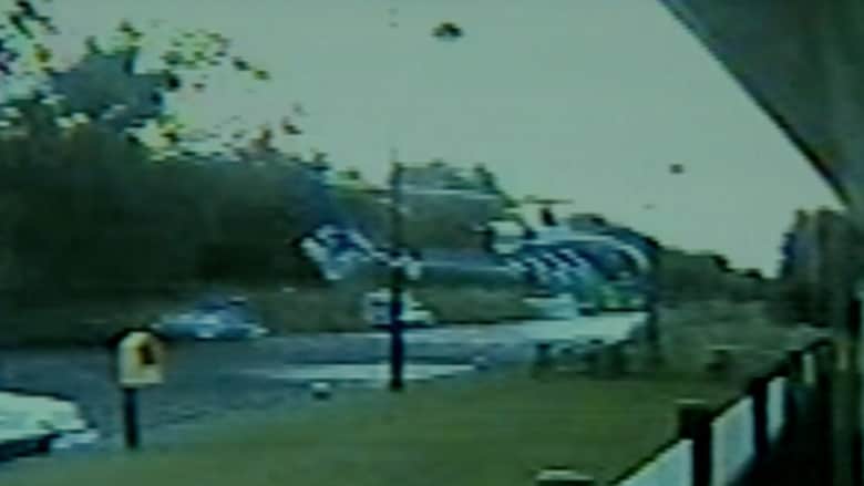 بالفيديو.. لحظة تحطم طائرة مروحية في لونغفورد بأيرلندا