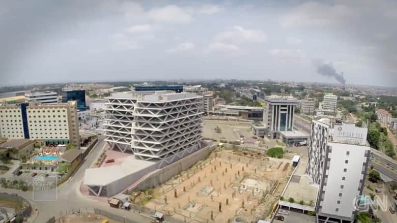 بالفيديو.. هل تساعد "مدينة المطار" على فتح باب الأعمال في غرب أفريقيا؟