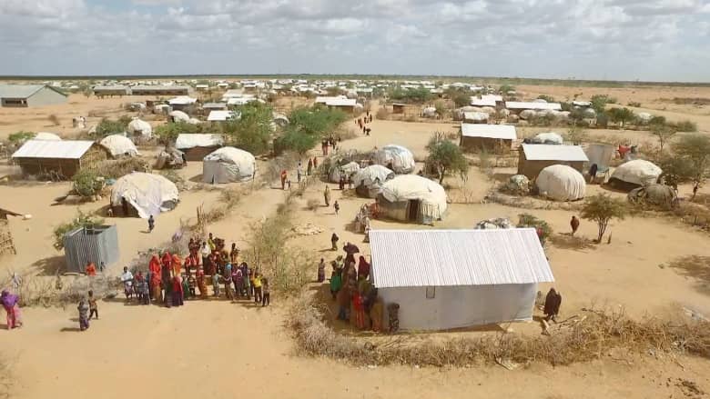 بالفيديو.. مخيم داداب في كينيا: لاجئون منسيون منذ أكثر من عشرين عاما