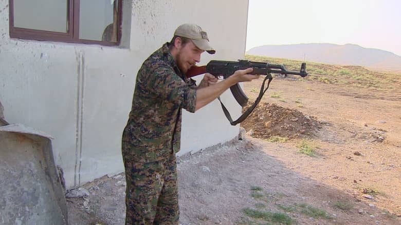 جندي أمريكي يقاتل داعش بسوريا: هذه ليست لعبة فيديو “CALL OF DUTY”