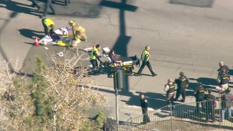 بالفيديو.. المشاهد الأولية لحادثة اطلاق النار بمنطقة "سان برناردينو" بكاليفورنيا