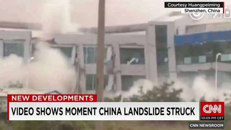 شاهد.. لحظة وقوع انهيار أرضي وسقوط المباني في جنوب الصين.. وفقدان 91 شخصاً
